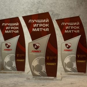 Стелла из акрила с УФ печатью с двух сторон для создания объема